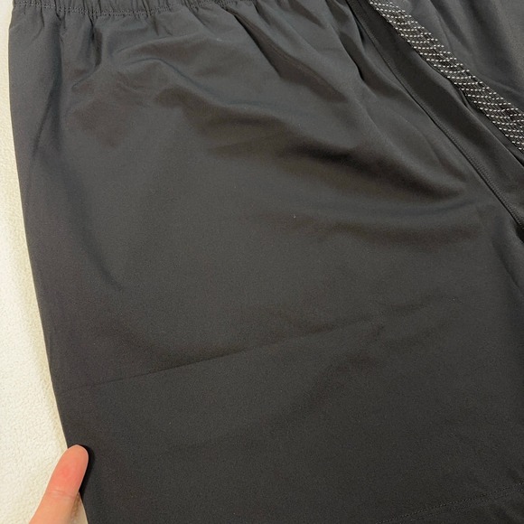 New Fabletics The 7" One Shorts Mens 2X Black Pockets Drawstring Gym Workout NWT - Picture 14 of 16